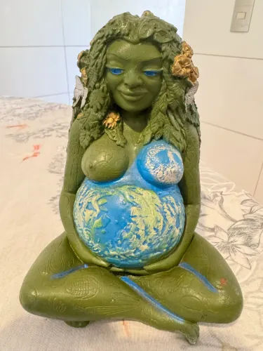 Escultura Artesanal Mãe Terra / Deusa Gaia - Peça Decorativa