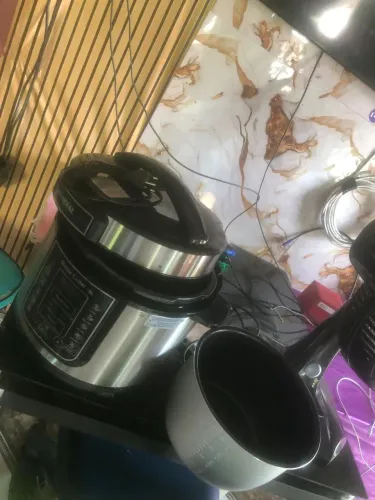 Panela de pressão elétrica mondial