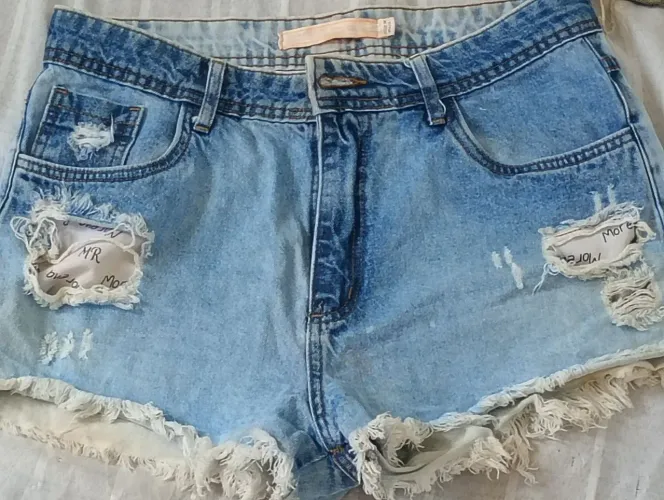 Shorts M Forum e Morena Rosa 60 cada