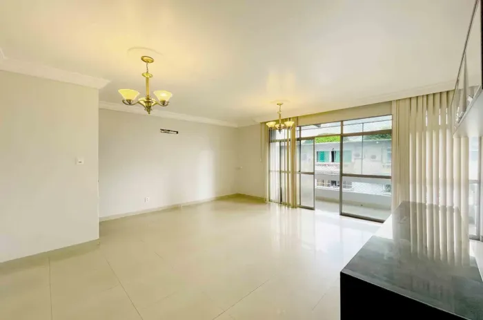 APARTAMENTO À VENDA | 123m² | EM FRENTE AO MANAUARA SHOPPING | ADRIANÓPOLIS | FINANCIÁVEL