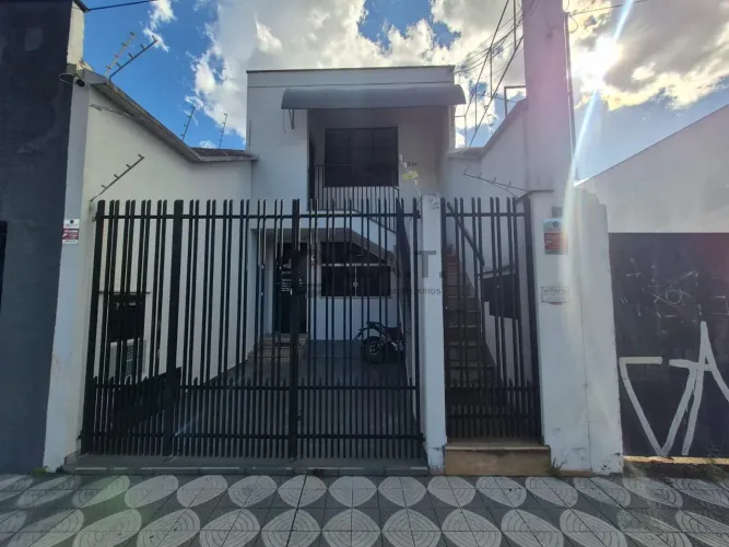 Casa à venda em Sorocaba-SP: 2 quartos, 1 sala, 1 banheiro, 90,00 m² na Vila Hortência!