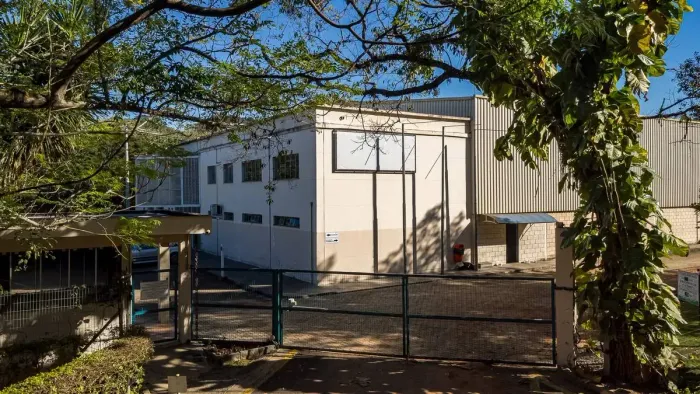 Imóvel para venda possui 3000 metros quadrados com 1 quarto