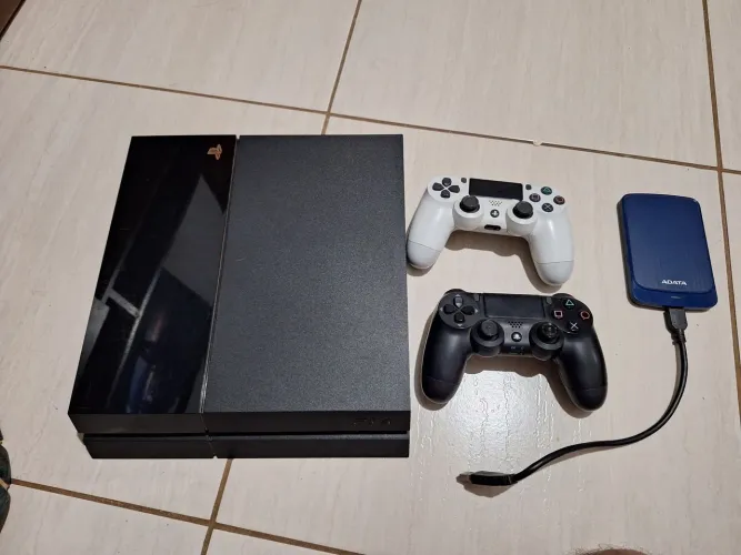 Vendo PS4 Completo