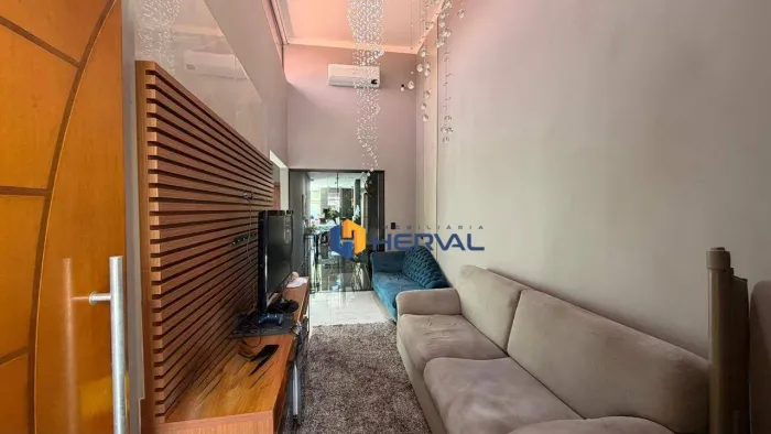 Casa com 3 quartos à venda, 117 m² por R$ 690.000 - Jardim Três Lagoas - Maringá/PR