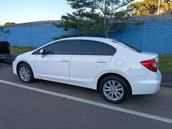 Honda Civic Sedan LXS 1.8/1.8 Flex 16V Aut. 4P 2014