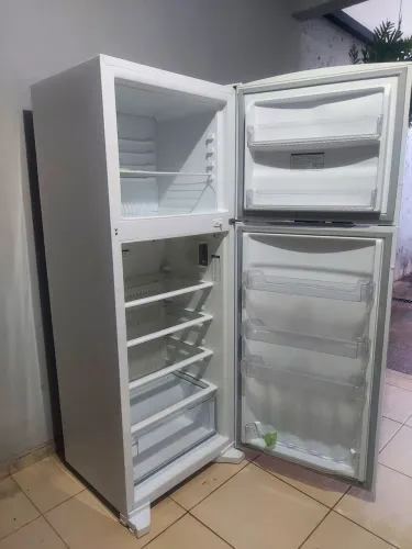 Consul CRD39, degelo automático, 450 litros, branca 127v