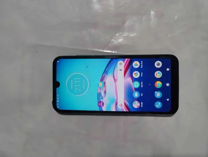 Smartphone Motorola moto e6s 32gb 2 de ram usado c/ capa e película tela trincada