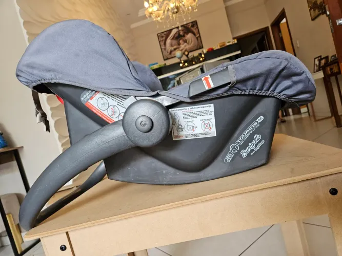 Bebê conforto Burigotto Touring SE
