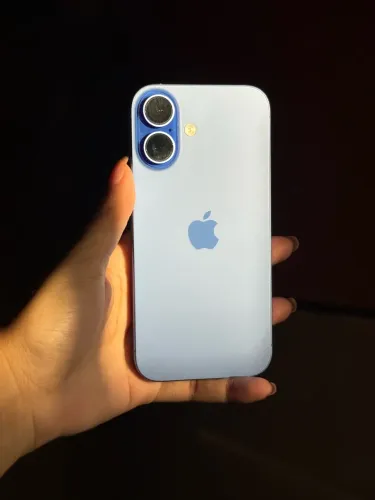 iPhone 16