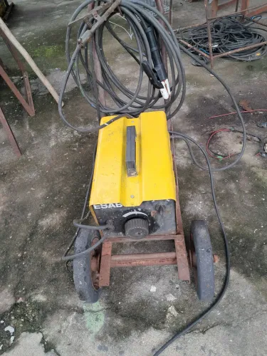 Máquina de solda Esab transformador Bantan Master 250