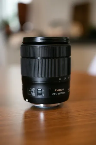 Lente Canon 18-135 USM - PERFEITA! 