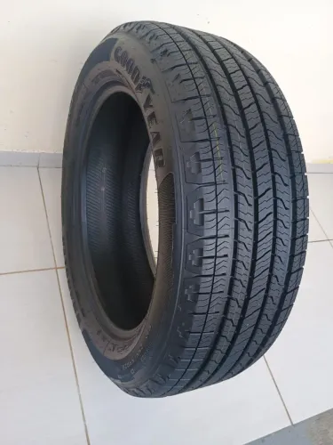 1 Pneu Goodyear 225/55 R-20