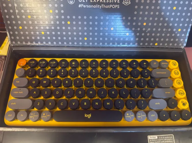 Teclado Mecânico Logitech Pop Keys