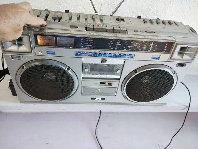 Rádio gravador JVC