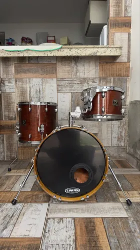 Bateria Gretsch Catalina club de 18,12 e 14