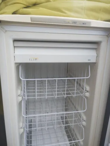 Freezer vertical 