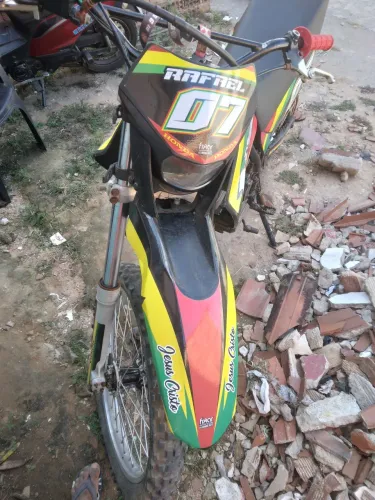 Xr 200 moto de trilha