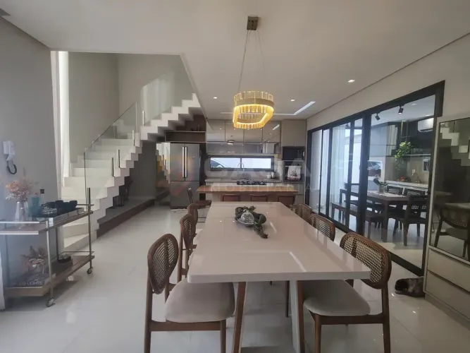 JBL - Casa Duplex de Alto Padrão-Morada de Laranjeiras-Serra.