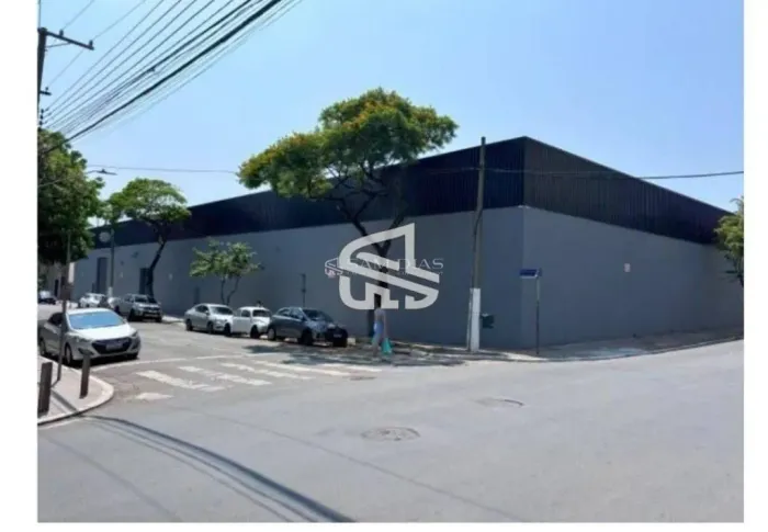 Galpão Comercial à Venda com 3.300 M² de Área Construída  Cambuci, São Paulo