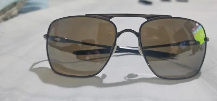 Óculos Oakley 2 modelos