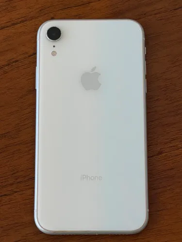 Vendo iPhone XR 128gb usado. Bateria 77%