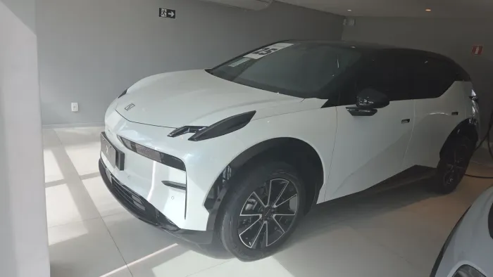 Zeekr X PREMIUM Premium (elétrico) 2025