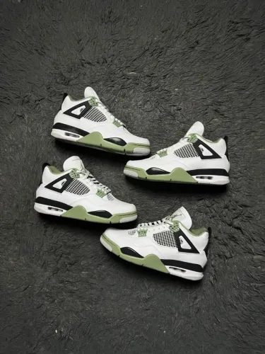 AIR JORDAN 4 OIL GREEN