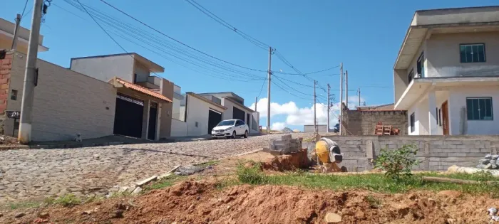 OPORTUNIDADE!! Vendo terreno de esquina no Park dos Ypes