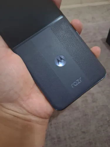 Apenas Venda Motorola Razr 50 ultra 512 GB