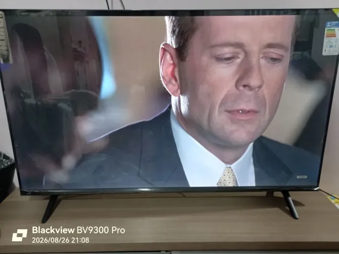 Tv NOVA NA CAIXA QLED 55"