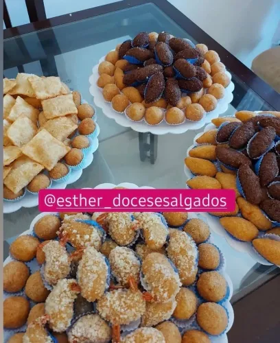 Salgados fritos e congelados