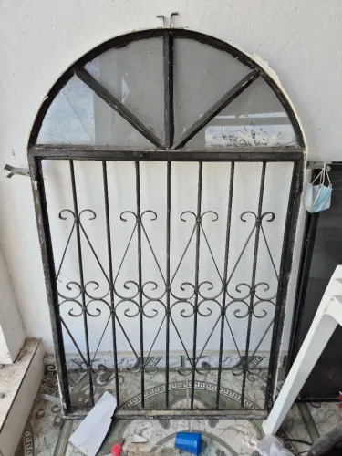 Janela de vidro colonial