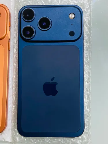 IPhone XR na Carcaça do iPhone 17 pro temos todas as cores 