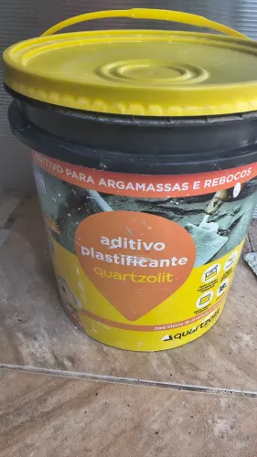 Aditivo Plastificante quartzolit. 18lt.