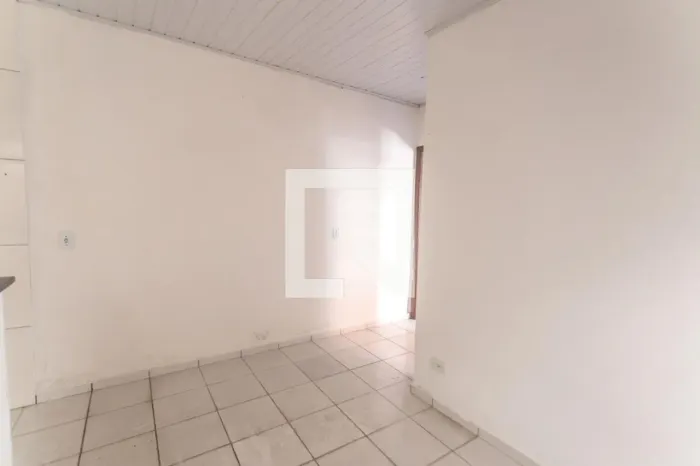 Casa à Venda - Taboão, 1 Quarto, 20 m2