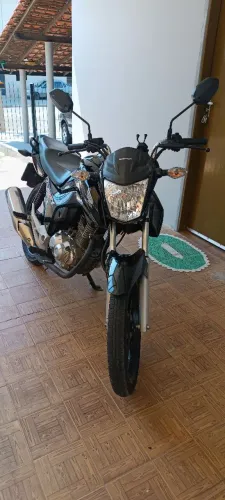 Fan 160 ano 2022 km 39.000 original único dono... Doc ok