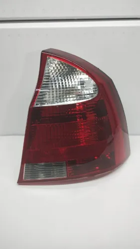 Lanterna Corsa Sedan Traseira 2002 a 2012 LD