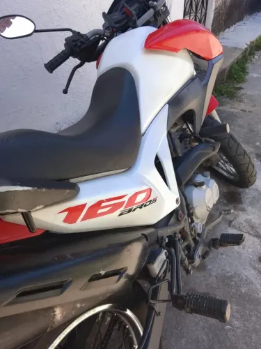 Bros 160 2017