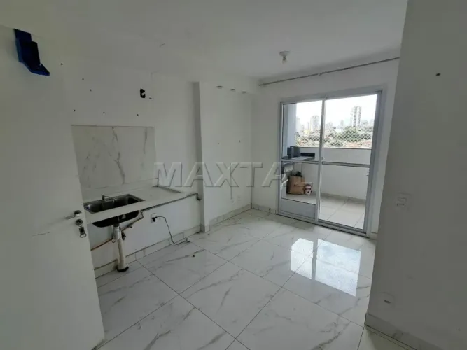 Apartamento, 40 m² com 2 dormitórios, sala ampla, sacada com churrasqueira na região de Sa