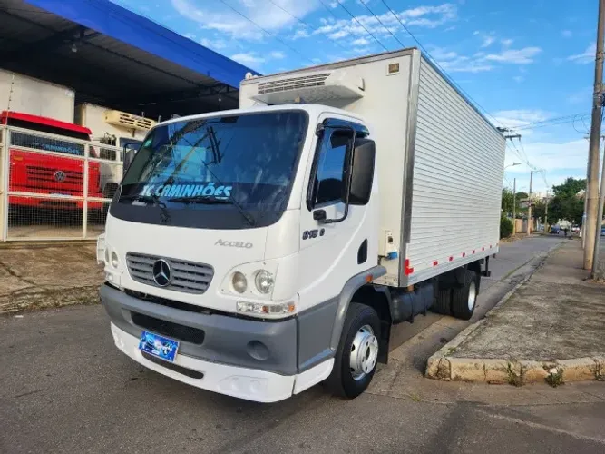 M.BENZ ACCELO 915 C BAÚ REFRIGERADO | 2008/2008