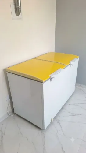 Freezer Electrolux H400 semi novo