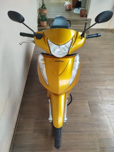 Honda Biz 125 EX