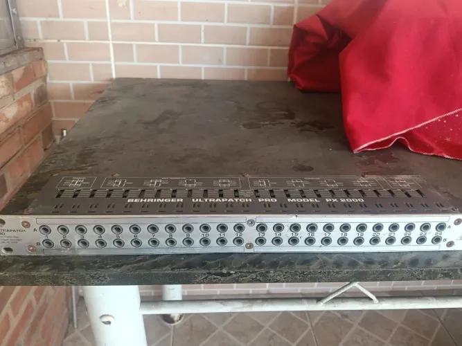 Behringer ultrapatch pro model px2000