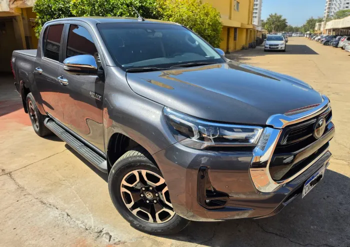 Toyota Hilux CD SRX 4X4 2.8 TDI 16V Diesel Aut. 2023