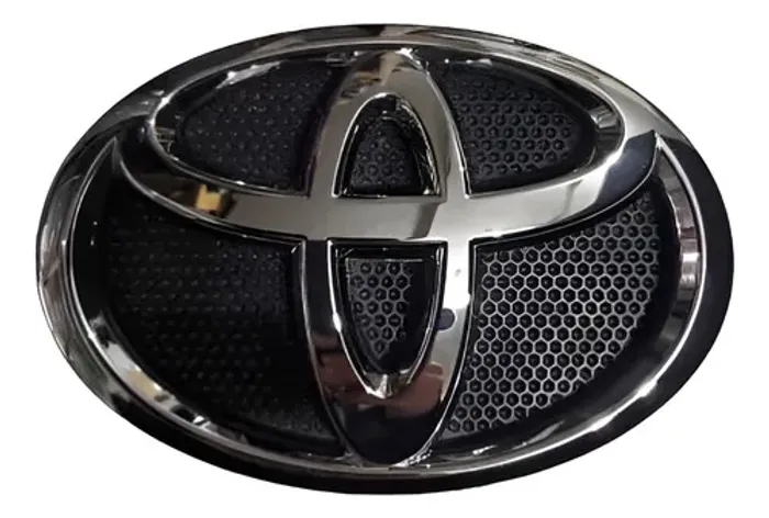 Emblema Grade Frontal Toyota Hilux 2016 A 2022 Preto E Prateado