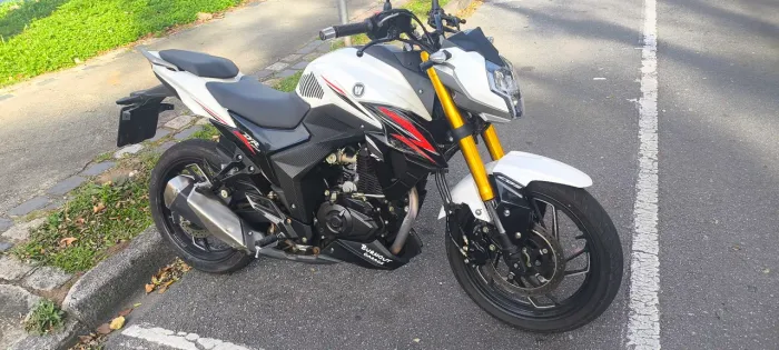 Suzuki haoujue Dr 160