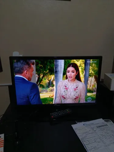 Vendo TV Samsung 22 polegadas