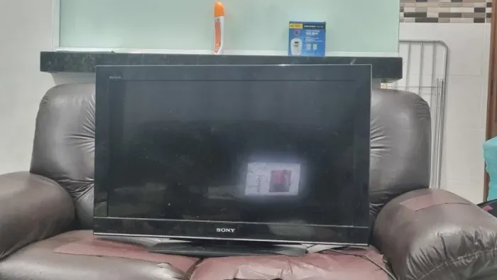 TV SONY 32 POLEGADAS, 1080P, 60hz, 2x entradas hdmi, 1x entrada vga, 2x entrada antena