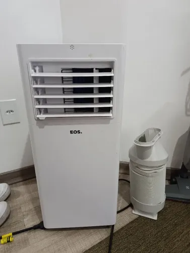 Ar-condicionado Portátil 10000 BTUs EOS Ultra Slim EAP10F