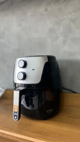 Airfryer pouco usada